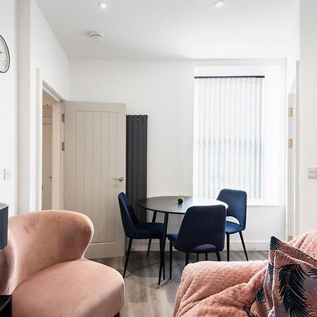 Apartmán Cozy Vibes Refined 2Br Flat Bury  Exteriér fotografie