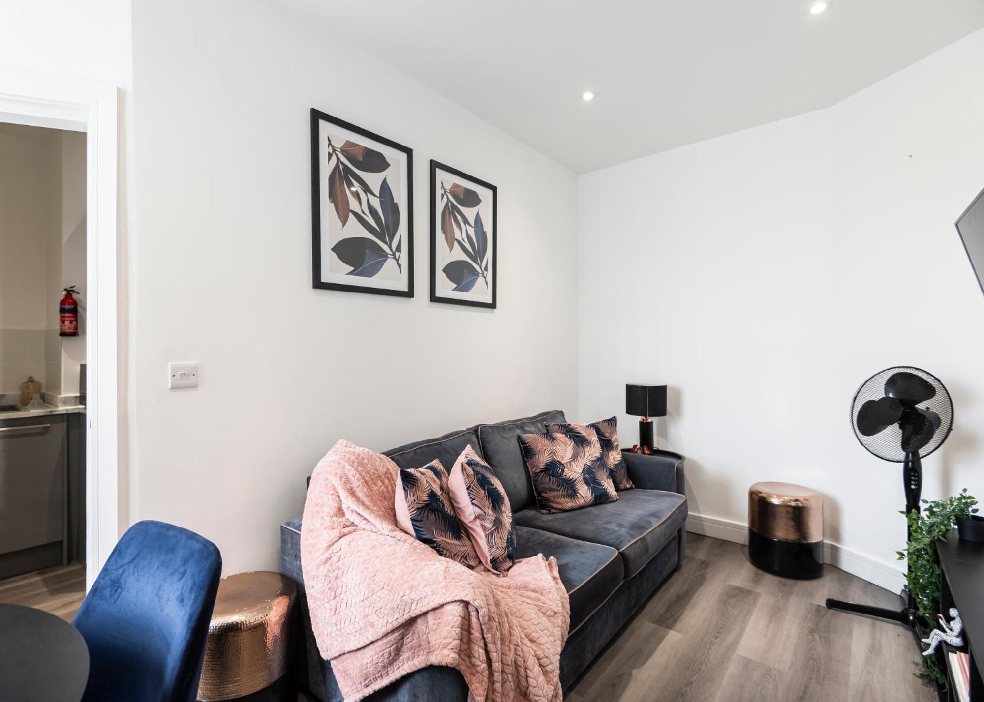 Apartmán Cozy Vibes Refined 2Br Flat Bury  Exteriér fotografie