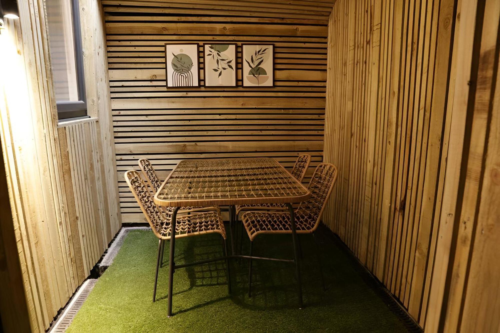 Apartmán Cozy Vibes Refined 2Br Flat Bury  Exteriér fotografie