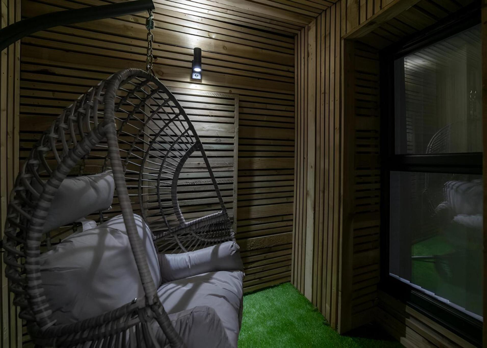 Apartmán Cozy Vibes Refined 2Br Flat Bury  Exteriér fotografie